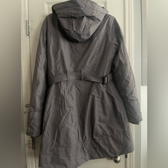 Lululemon apex winter jacket - Picture 2 of 3